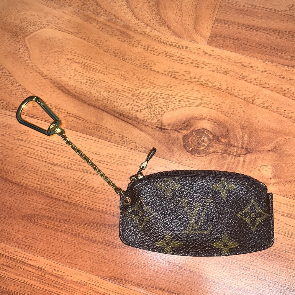 Authentic Louis Vuitton Etui Monogram Key Cles Coin Pouch